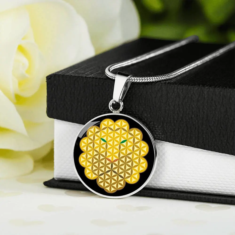 Luxury Circle Necklace with Sacred Lion of Life SMLB020
